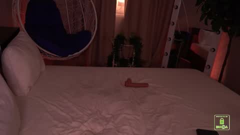 My name isSonya  online show from March 18, 6:14 pm