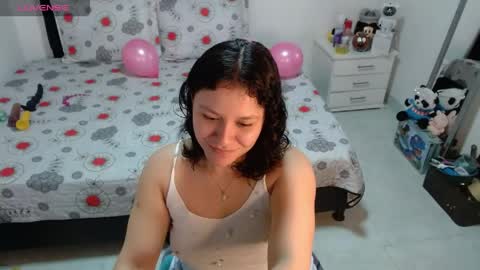 soniaplayass online show from April 15, 8:09 pm