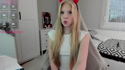 Sonya  Instagram   Twitter sonyaplushgirl  OnlyFans sonyaplush online show from February 5, 12:42 pm