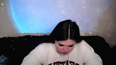 sophia__olsen online show from March 4, 7:16 am