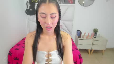 Sophia online show from May 5, 3:18 pm