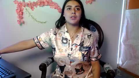 Snapshot of sophia_dazza398 chatting on October 24, 10:10 pm sophia online show from October 24, 10:10 pm
