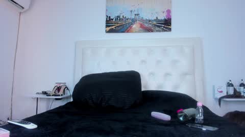 Sophia Harper online show from December 21, 4:25 pm