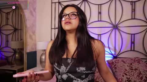 Sofi online show from December 17, 11:28 am