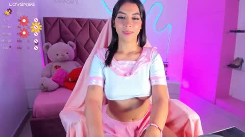 Sophia online show from February 19, 1:43 pm