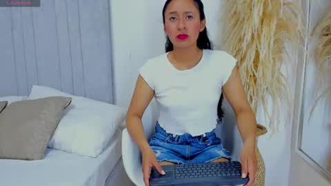  Sophiaa online show from April 22, 8:27 pm