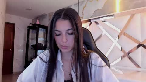 sophiadoll_tf online show from April 15, 9:15 pm