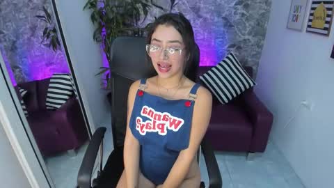   online show from January 9, 12:44 pm