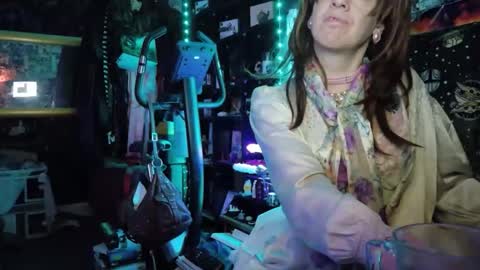 Sophie Satin1980 online show from May 16, 12:40 am