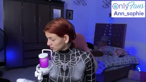 sophie doll online show from October 28, 8:10 pm