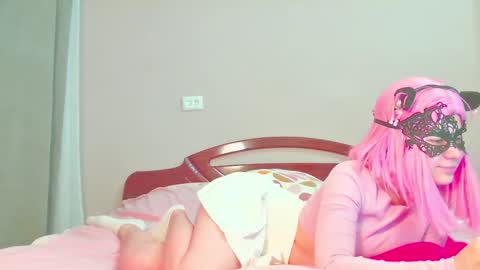 Snapshot of sophiechan69 chatting on December 1, 4:32 pm ShopieChan69 online show from December 1, 4:32 pm