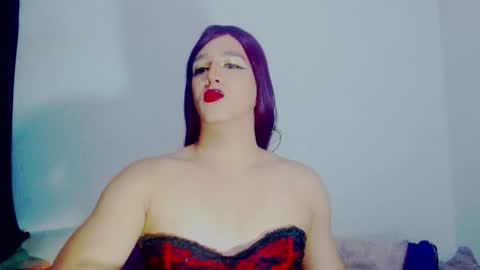 sophiehillsxo online show from February 20, 2:44 am