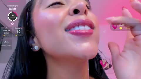 sophierooy online show from January 18, 1:03 am