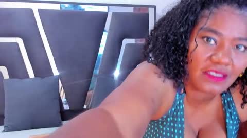 Shopiia88 online show from February 13, 12:30 pm