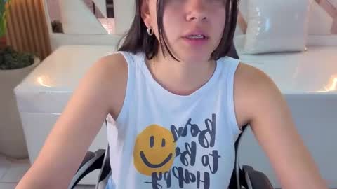 soreya_tp online show from April 21, 2:24 pm