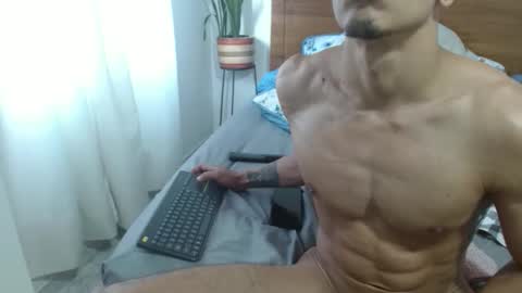 Snapshot of sornero777111 chatting on October 26, 7:46 pm businessman online show from October 26, 7:46 pm
