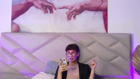 soro_lovelyboy online show from September 19, 6:17 am