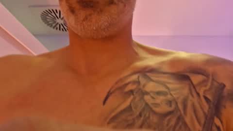 southboy2410 online show from November 8, 3:48 pm