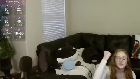 Bunnydathug online show from February 9, 2:18 pm