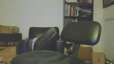 Southernblueyes online show from April 15, 8:31 pm