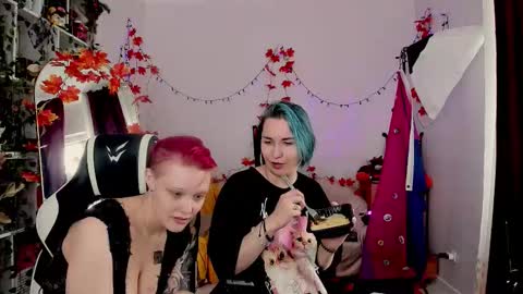 Leah online show from October 23, 11:34 am