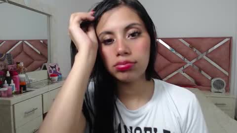 soy_mabby online show from October 3, 9:06 am