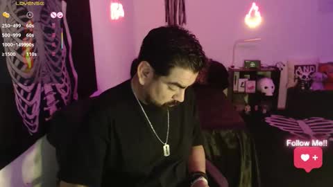 El Carlitos online show from April 18, 7:54 am