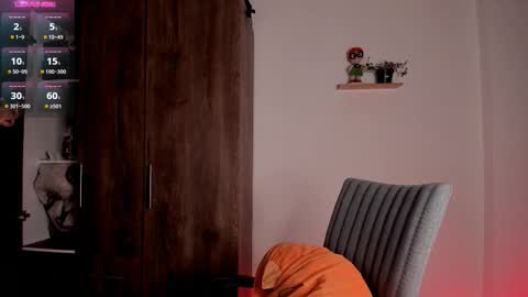 Sami Diaz   online show from February 1, 8:22 am