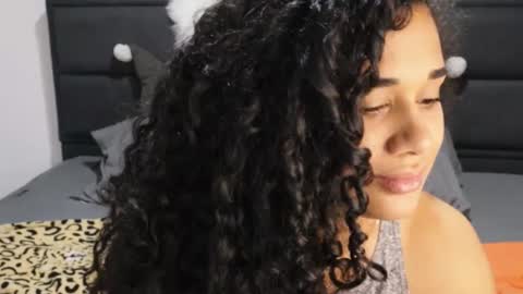 You want to talk to me more personal follow me in My Channel VIP  50 the discount       online show from November 19, 11:36 pm