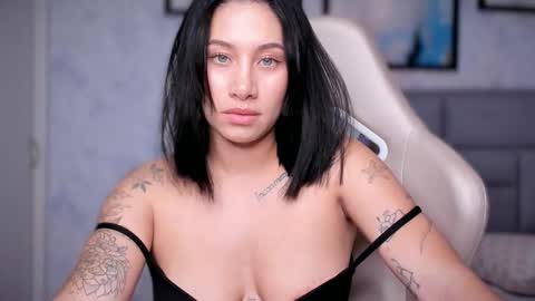 brisa  s online show from March 13, 9:51 pm