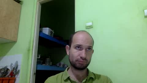 Snaiky online show from November 11, 9:50 pm