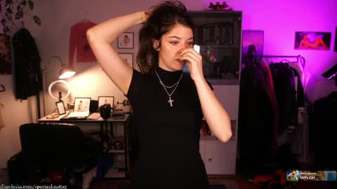 m online show from March 27, 10:11 pm