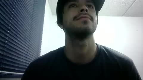 sperm_donor94 online show from October 26, 7:24 pm