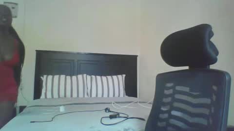 Snapshot of spicy_lemonn chatting on October 6, 10:44 am Anastasia online show from October 6, 10:44 am