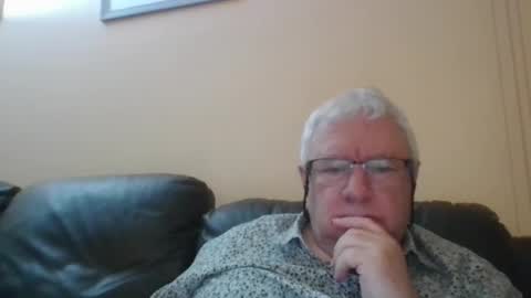 springtine online show from May 17, 11:25 pm