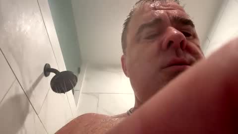 sprtsnut33 online show from November 25, 3:22 pm