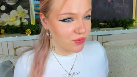 sqwrtg online show from March 12, 2:04 am