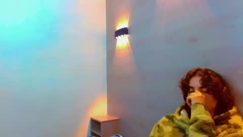 ethan online show from October 25, 2:17 pm