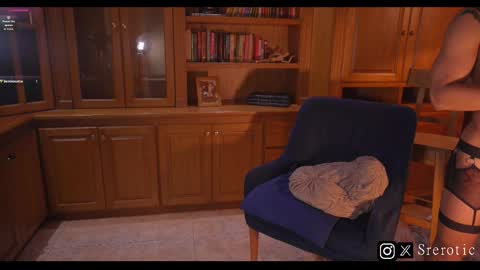 Matt     online show from November 23, 11:03 pm