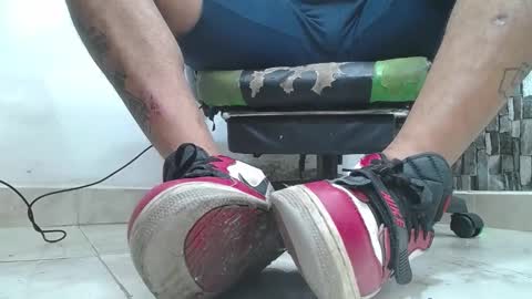 sr master cum its my old account online show from May 27, 1:57 am