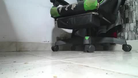 sr master cum its my old account online show from May 19, 1:56 am