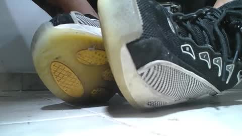 sr master cum its my old account online show from May 21, 2:07 am
