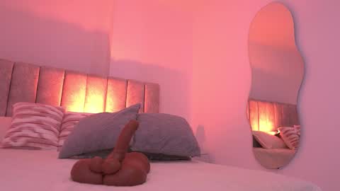 samantha online show from November 7, 8:00 pm