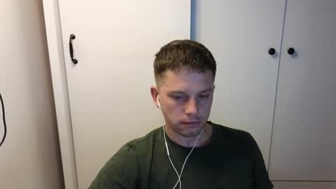 st1vemaster01 online show from September 27, 4:38 pm