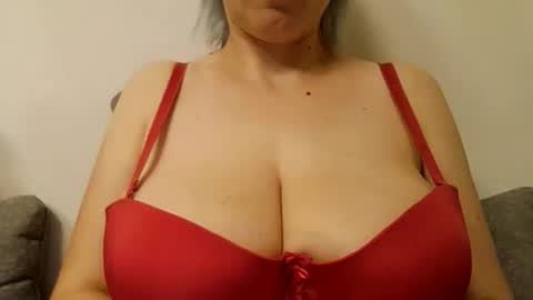 Amelly online show from February 1, 12:08 am