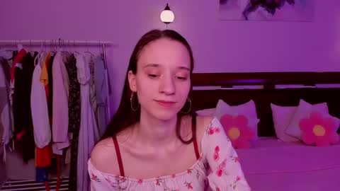 StaceyCutie online show from February 4, 6:45 pm