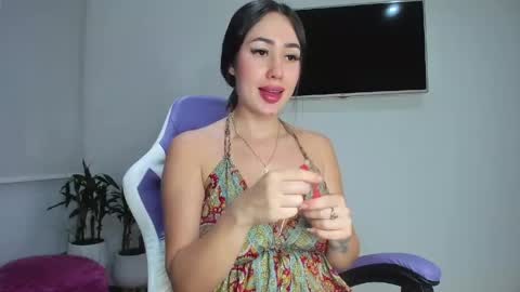 TWstacymalibu110 online show from May 12, 11:47 pm