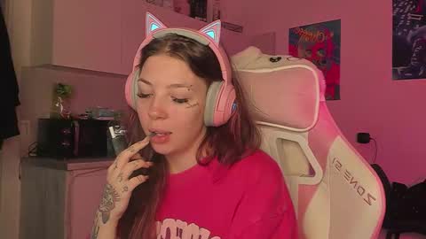 Stacy online show from December 4, 9:58 pm