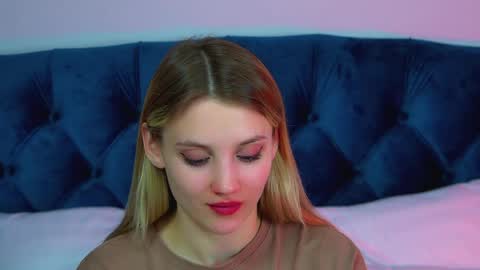 StacyEvances online show from April 24, 6:15 am