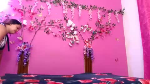 alejandra online show from June 22, 7:32 pm